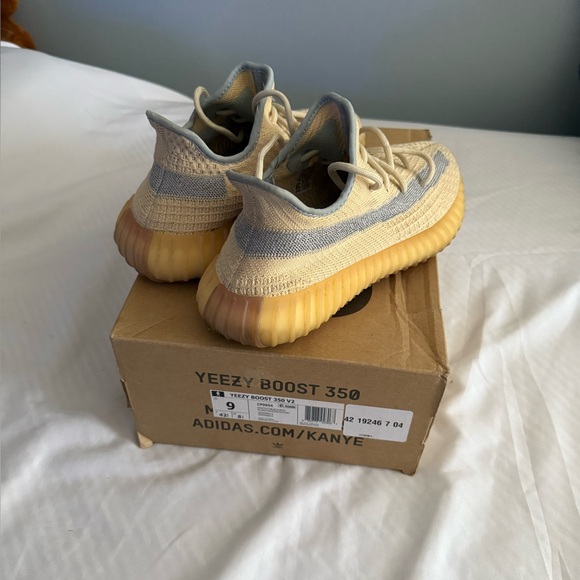 adidas gazelle silver green womens Yeezy x Adidas Two Tone Knit Fabric Boost 350 V2 Citrin Sneakers Size main image 0
